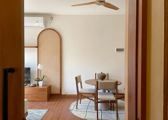 Aparthotel Leafy - 5 Mins Walk To Echo 4*